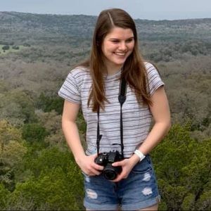 Meet your Posher, Emily
